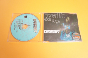Young Deenay  Walk on by (Maxi CD)